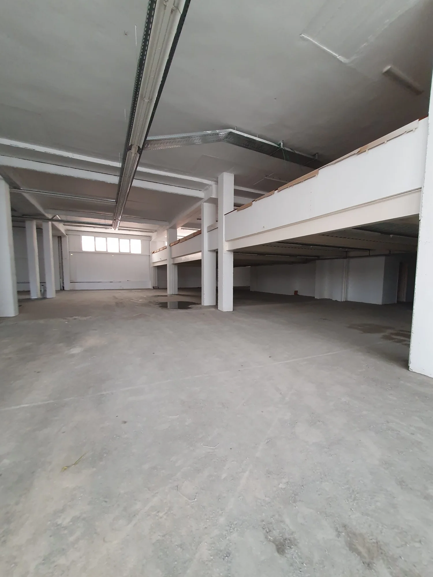 Nave industrial de 3.250 m²