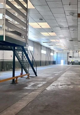 Industrial warehouse near AP7, 2,314 m²
