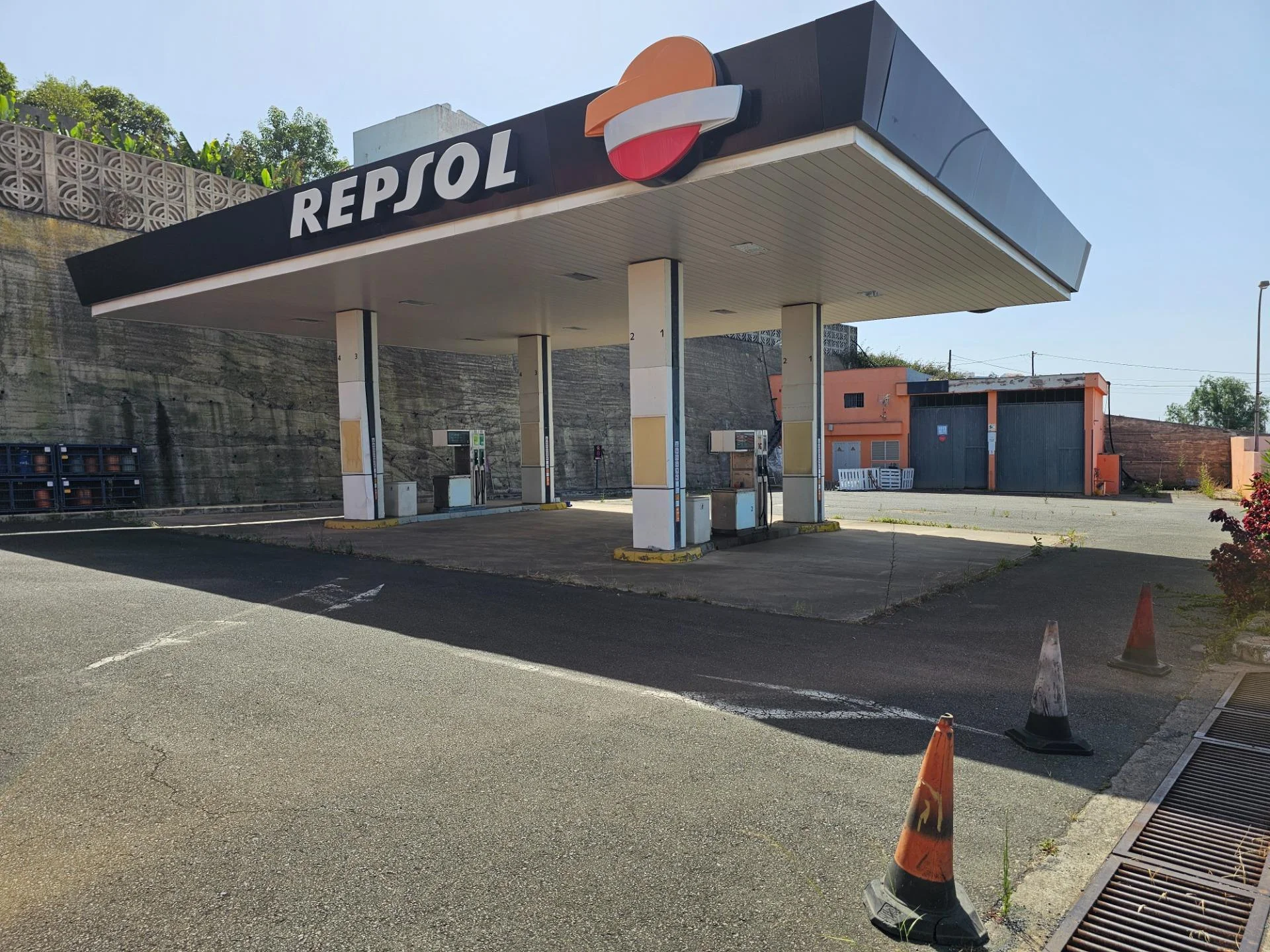 Fuel station facilities in El Palmital