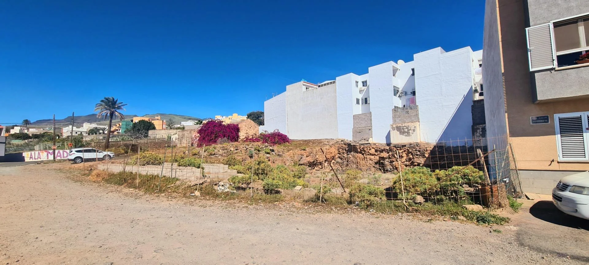 Solar en Ingenio para 33 viviendas