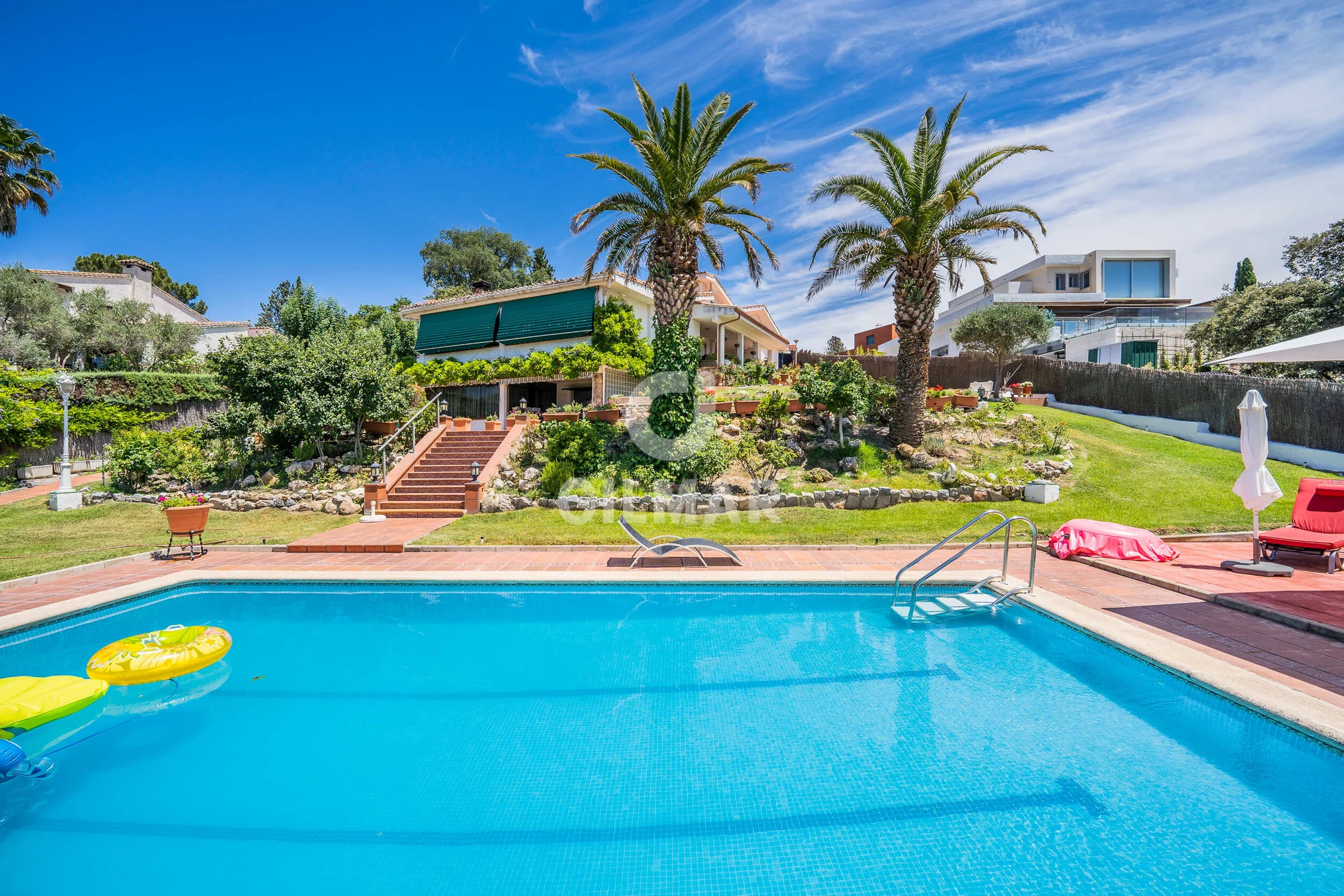 Large Santo Domingo chalet with pool