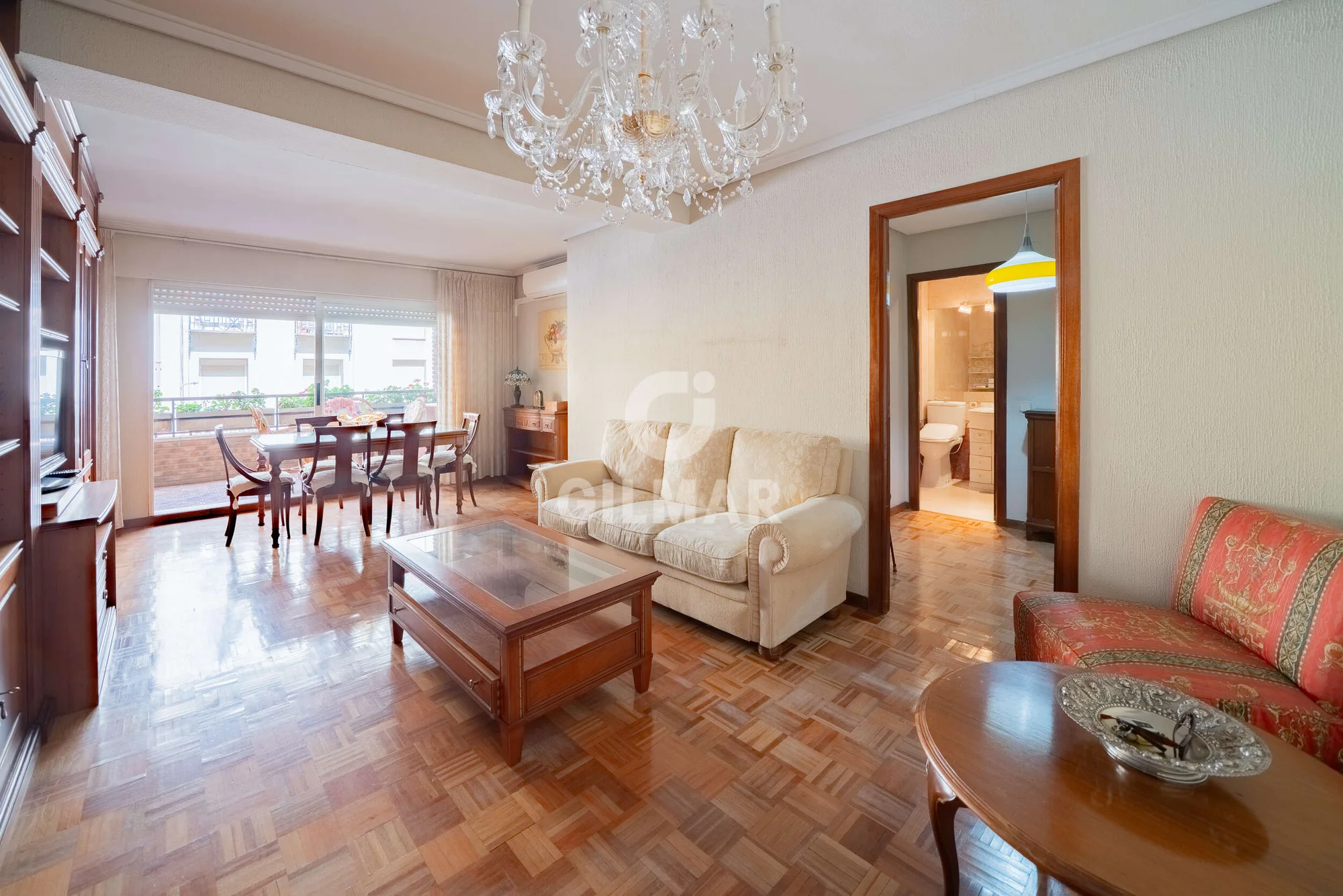 Argüelles flat with four bedrooms