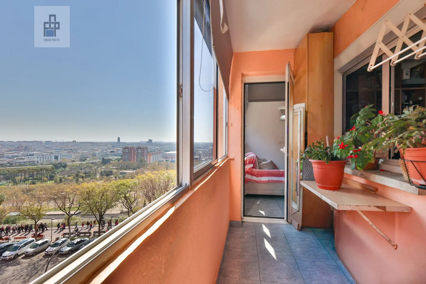Bright Sant Ildefons Flat, 3 Bedrooms