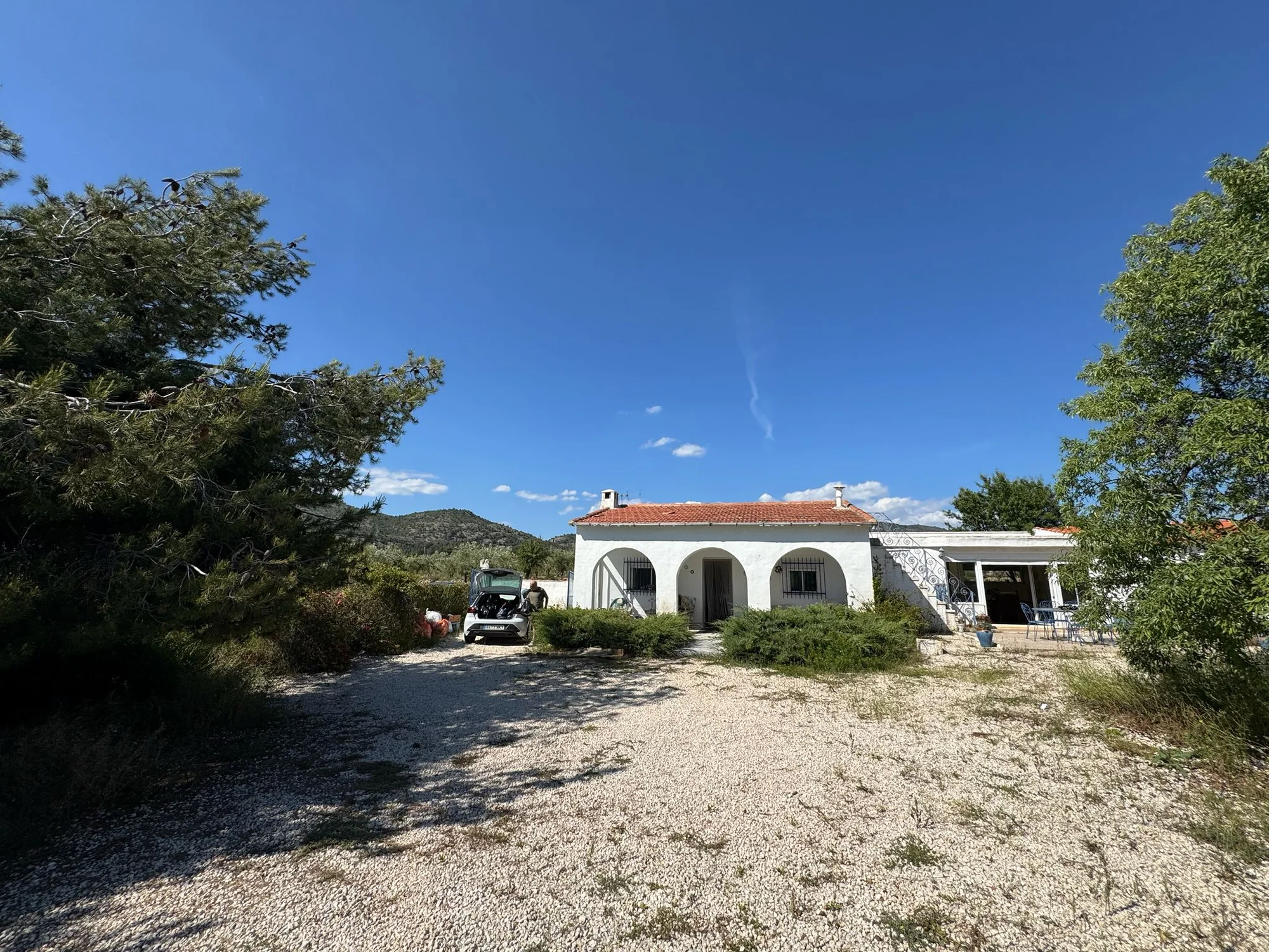 Casa de campo en Onil con parcela