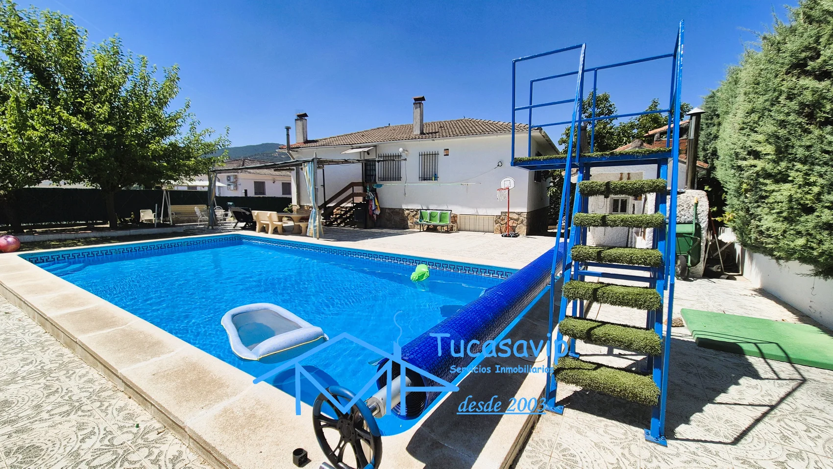 Chalet en Pelayos con piscina privada y 3 dormitorios