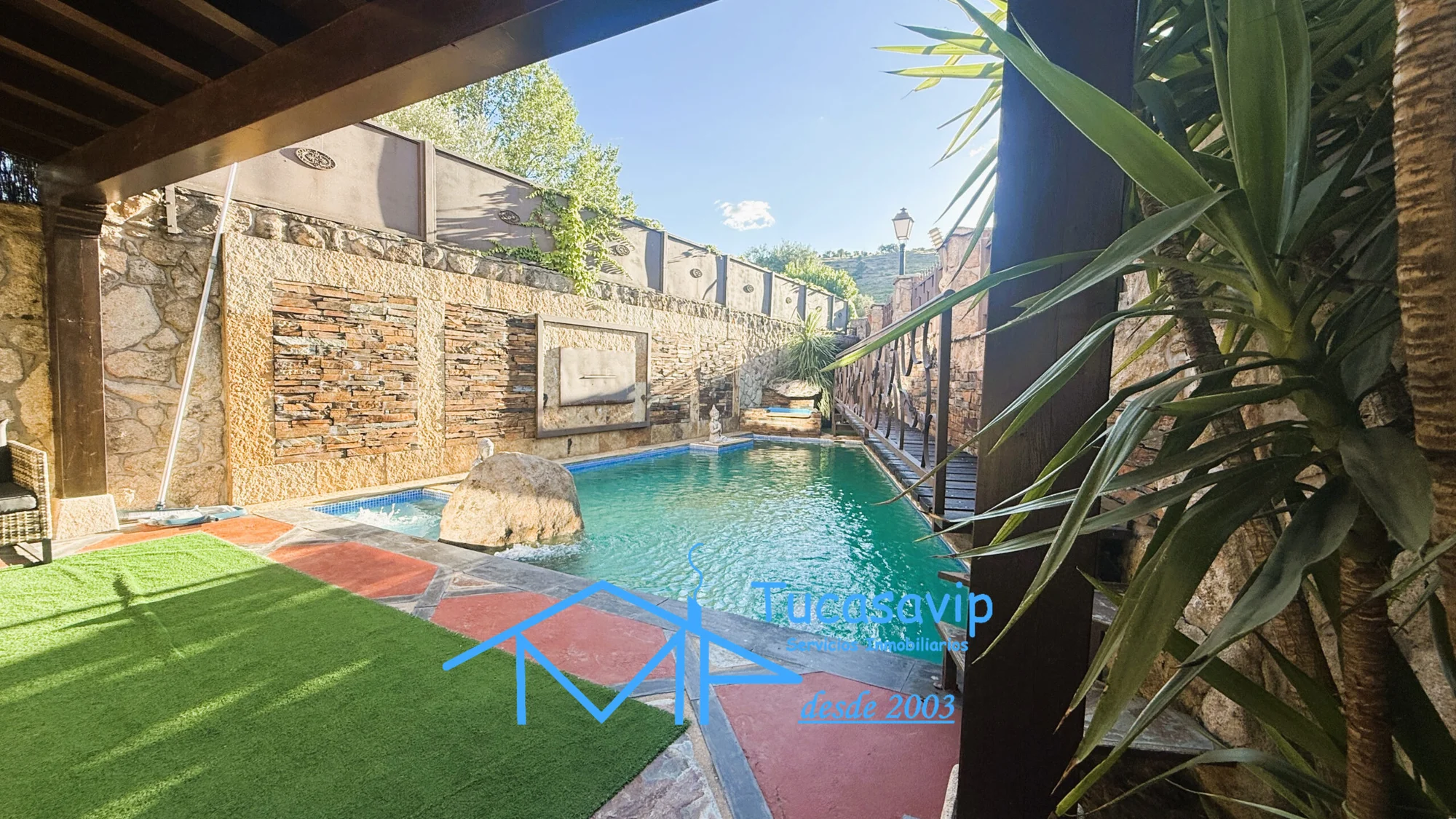 Chalet reformado con piscina de agua salada