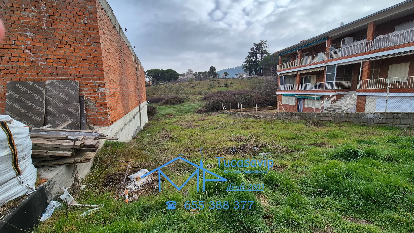 Urban plot in Robledo, 250 m²