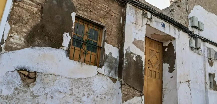 Demolition house near Marchena centre