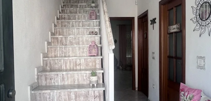 Townhouse in El Patriarca, three bedrooms