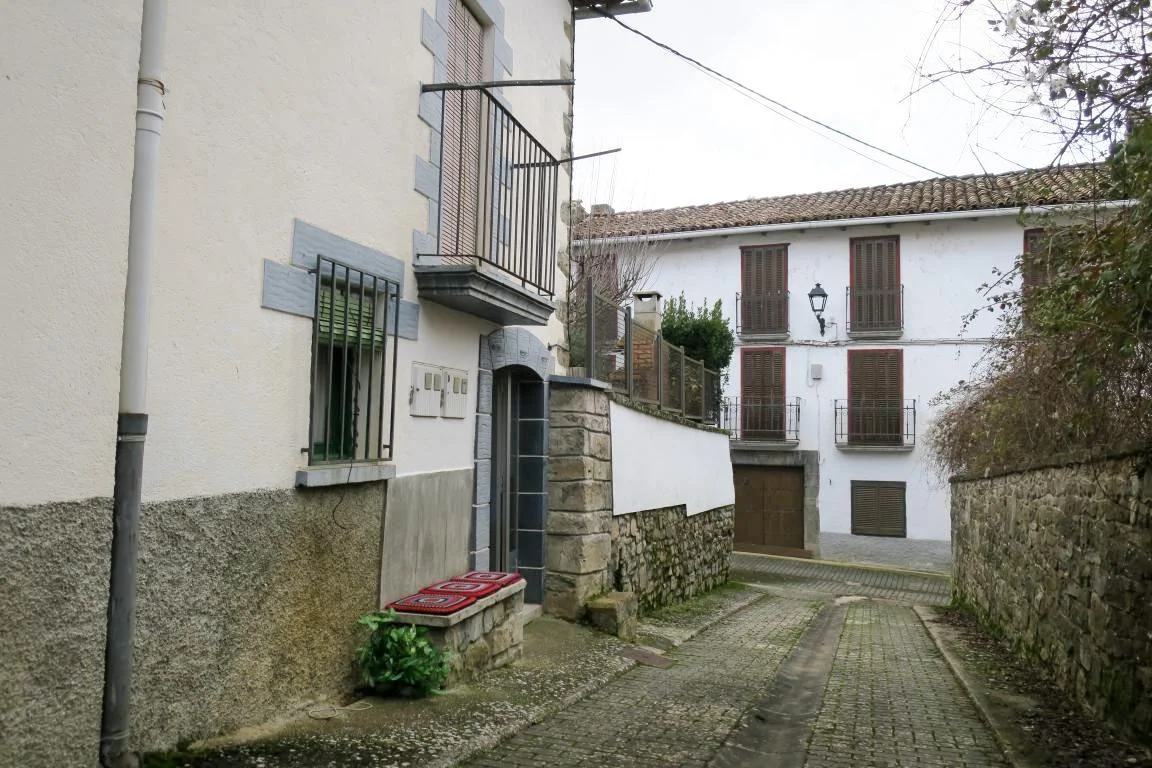 Casa histórica en Navascués, 5 habitaciones