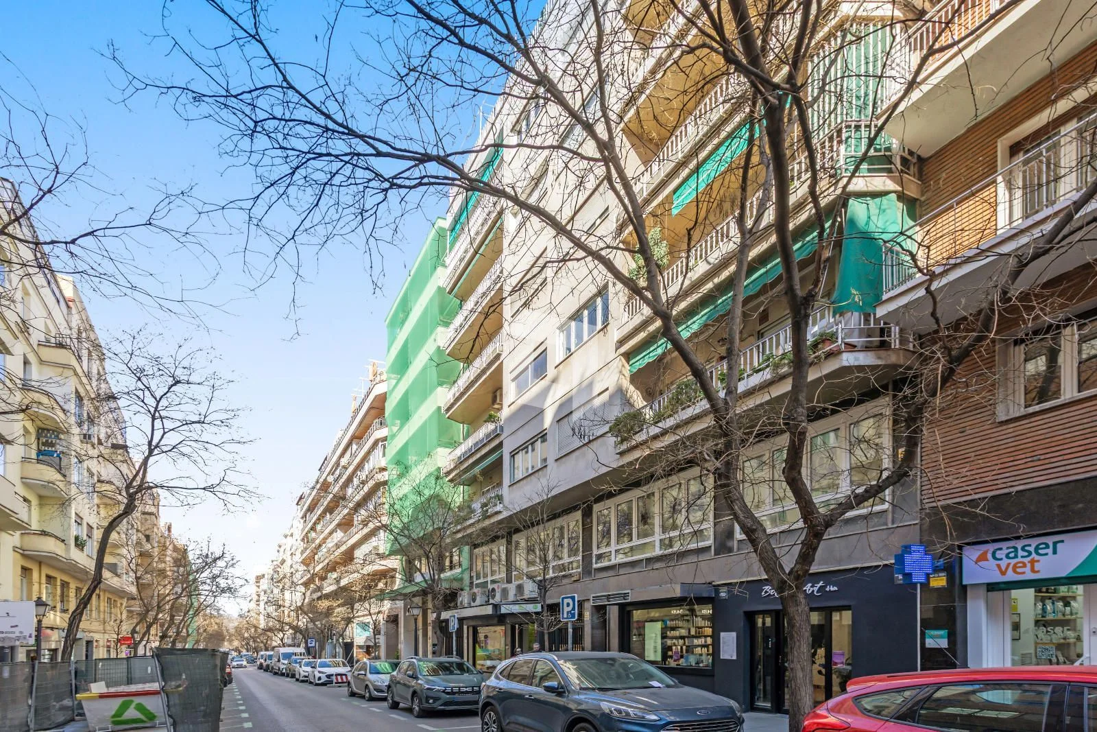 Renovated Goya penthouse with terrace