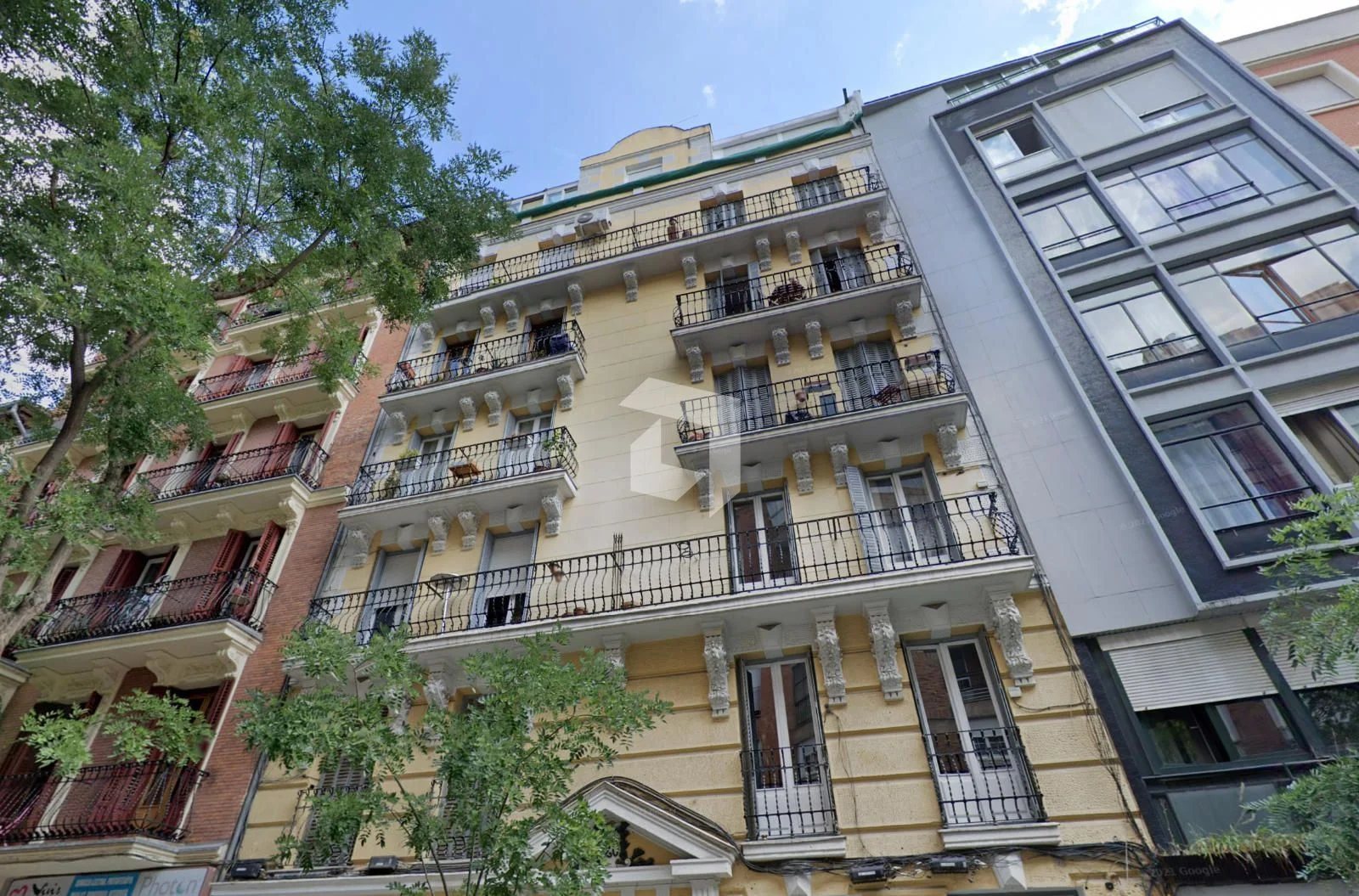 Trafalgar flat with two bedrooms