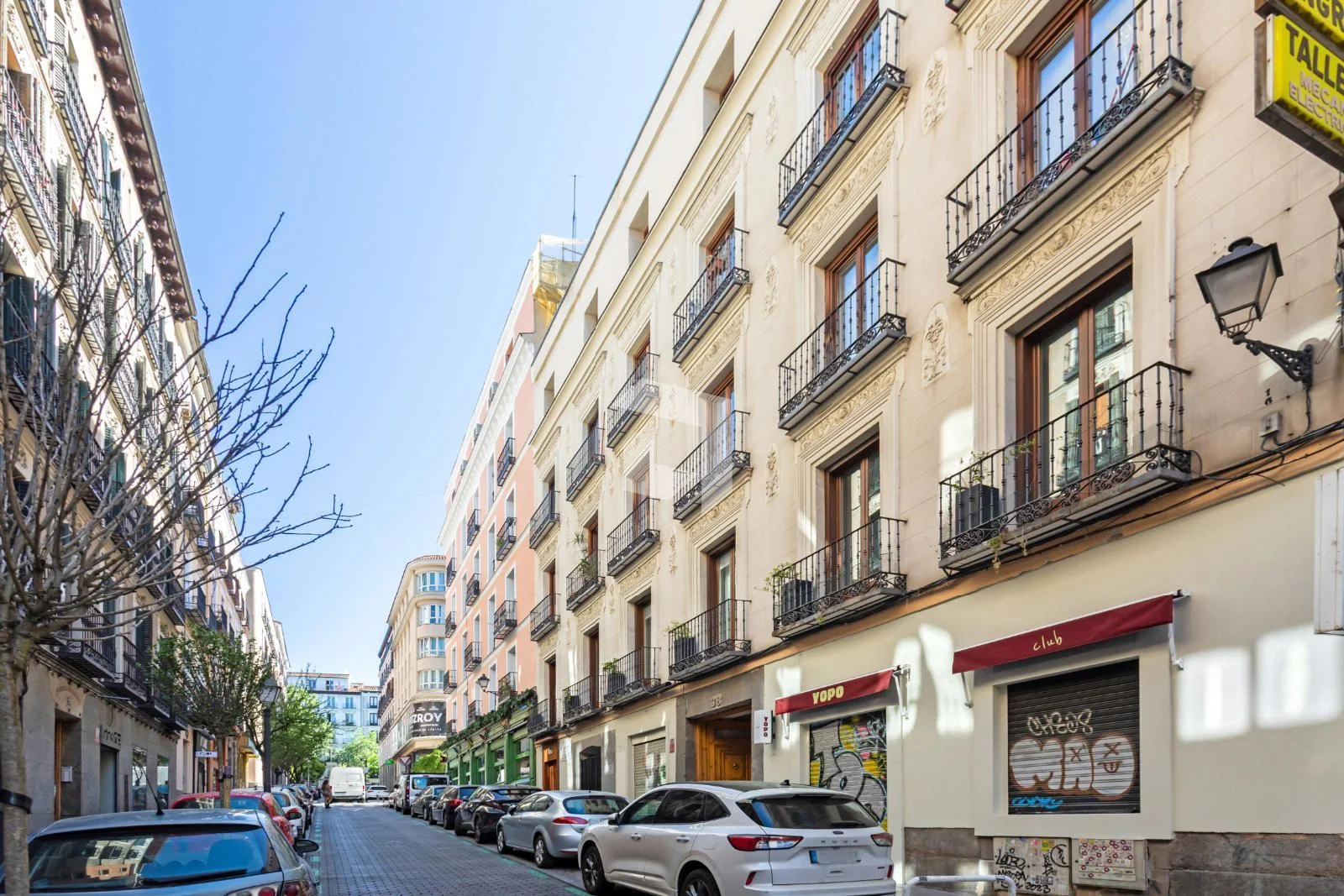 One-bedroom flat in Malasaña