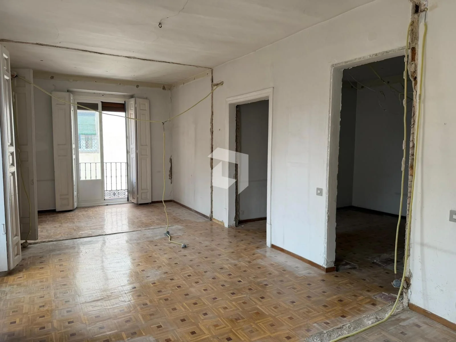 Piso exterior en Huertas-Cortes, 3 dormitorios