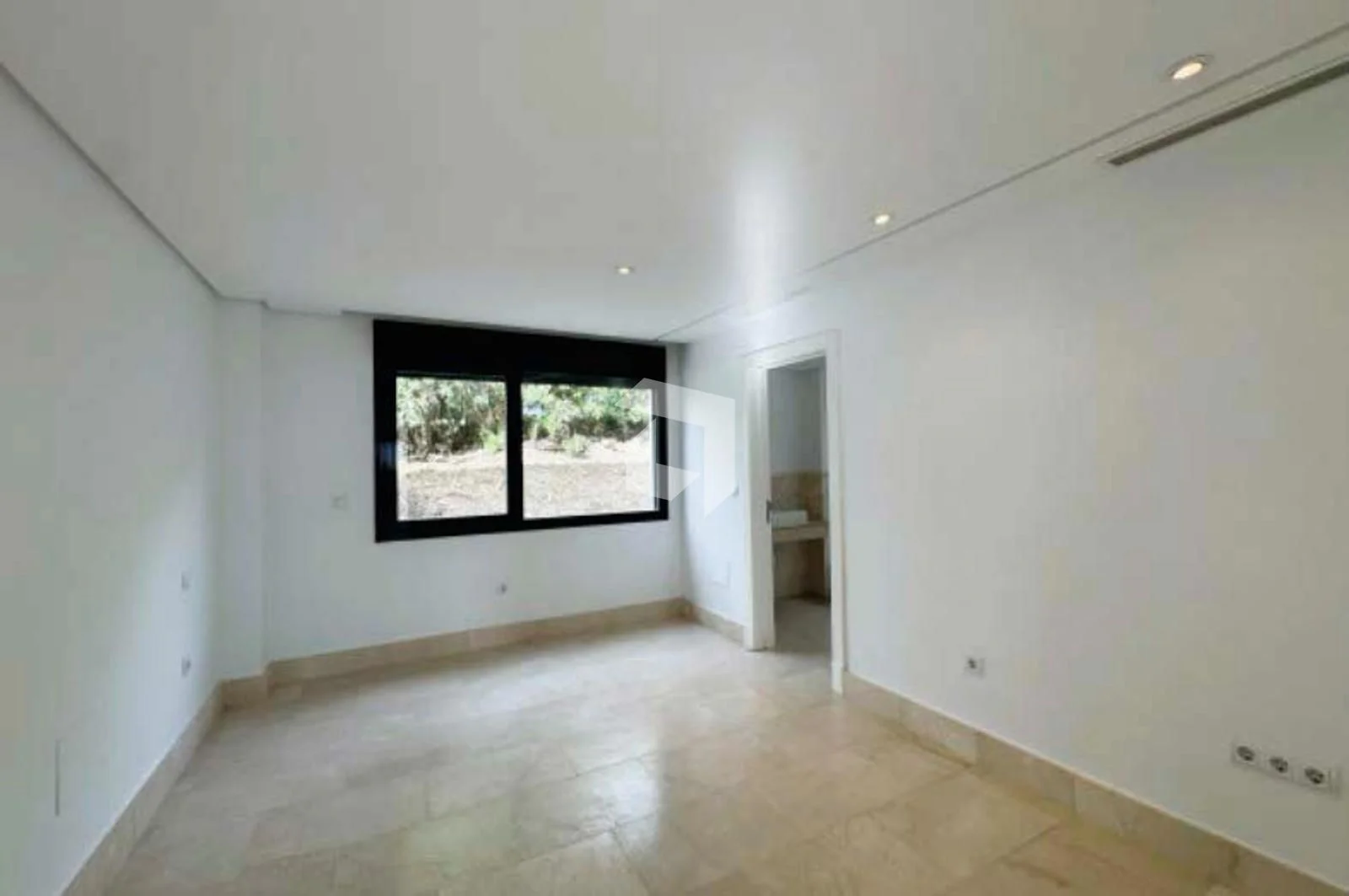 La Reserva renovation villa, six bedrooms