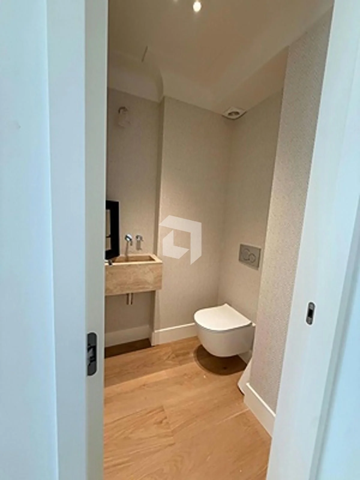 Renovated Recoletos flat with two terraces