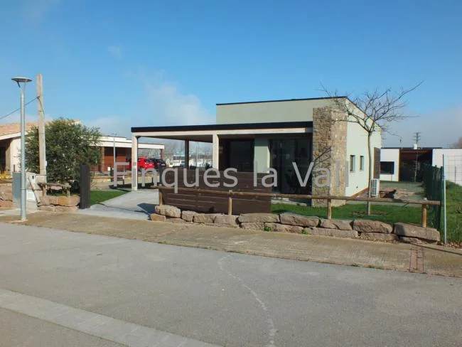 Chalet nuevo con eficiencia de casa pasiva