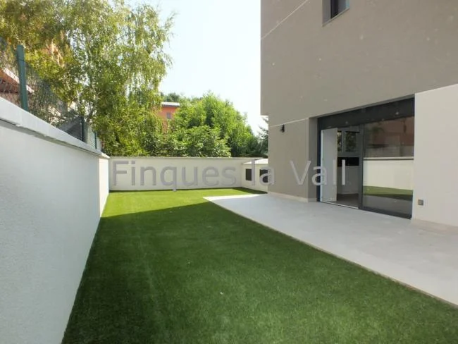New-build ground-floor flat, 3 bedrooms
