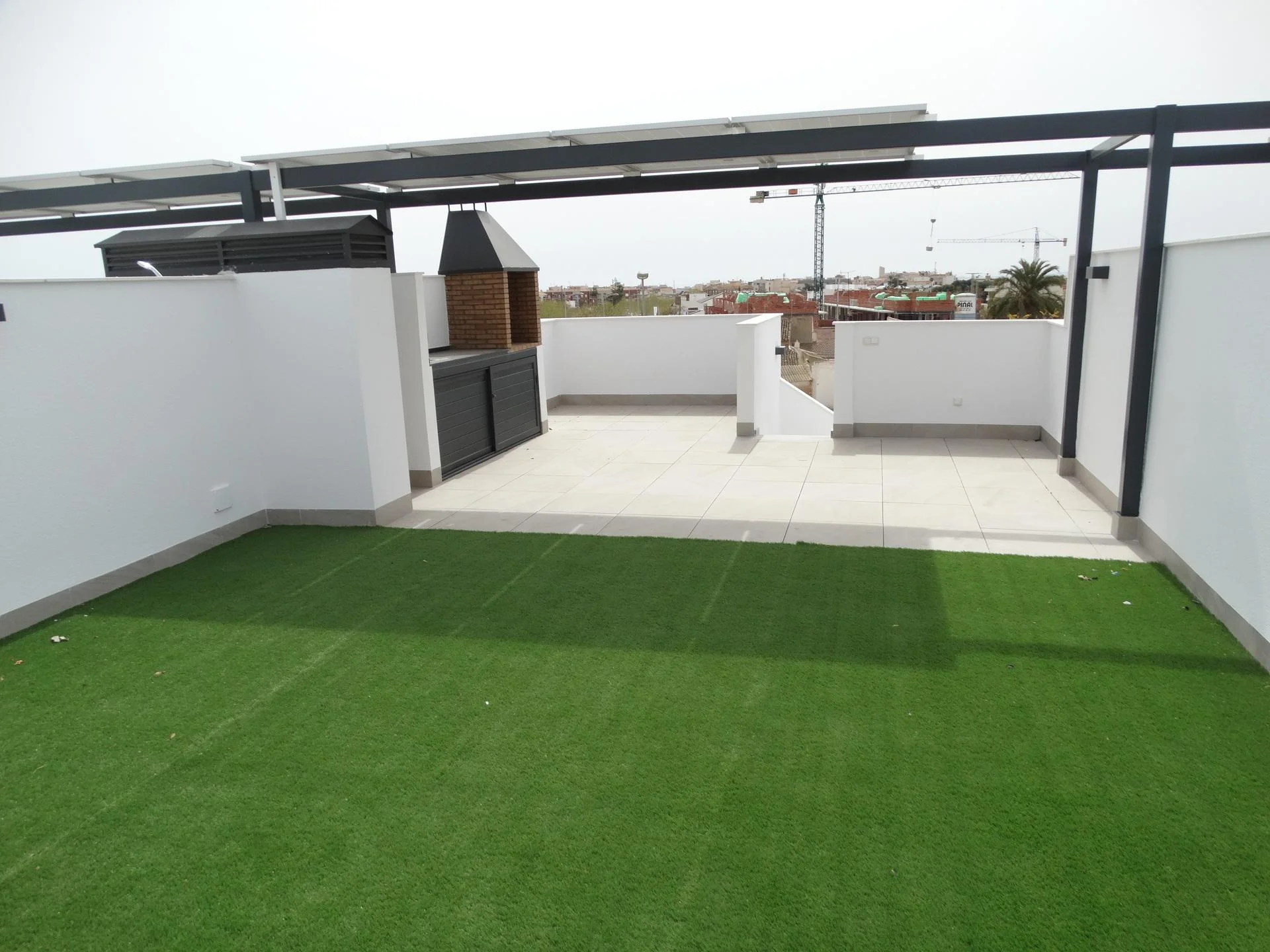 Bungalow nuevo en planta alta con solárium