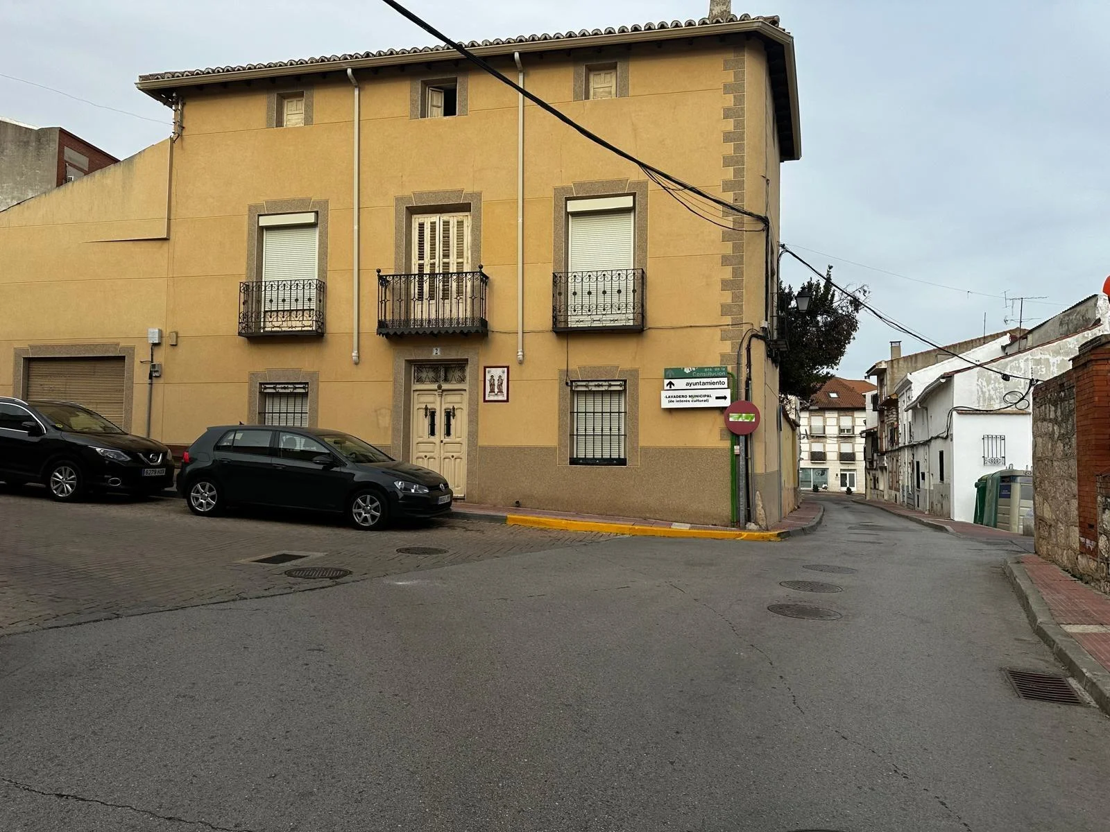 Casa reformable en Tielmes, cinco dormitorios
