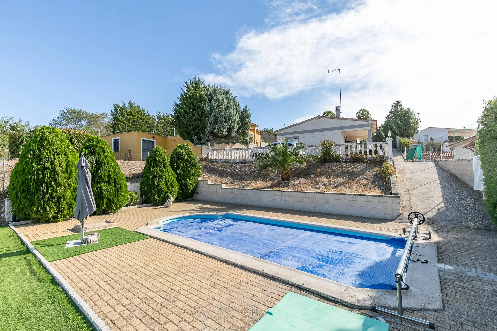 Chalet independiente con piscina privada