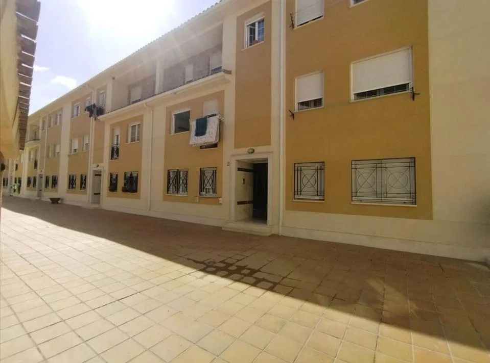 Garaje en sótano en Pedrezuela, 11 m²