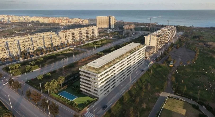 New-build coastal apartment, 3 bedrooms