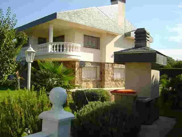 Gran chalet en Alpedrete con 12 dormitorios