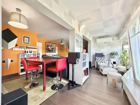 Reformed duplex with 20 m² skyline terrace