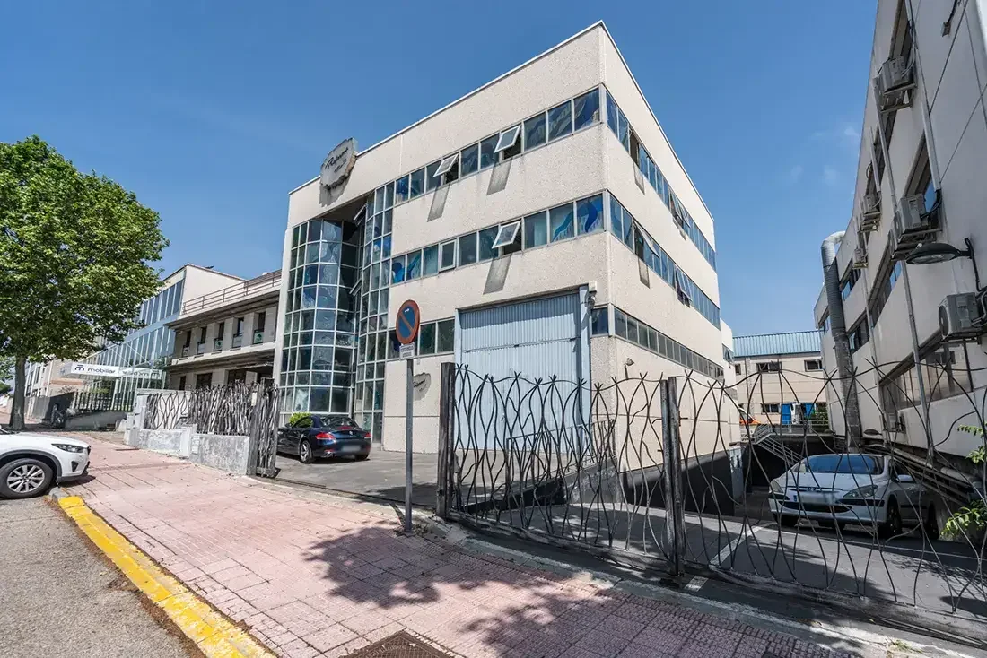Nave industrial en Móstoles de 1.720 m²