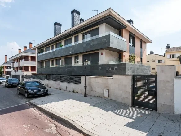 Piso reformado en Torrelodones con terraza