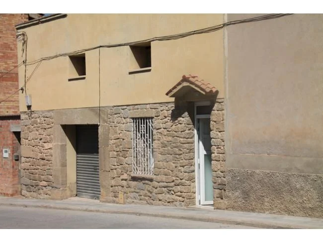 Casa pareada reformada con tres habitaciones