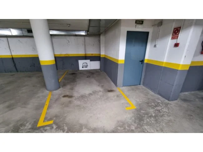 Plaza de parking céntrica de 12 m²