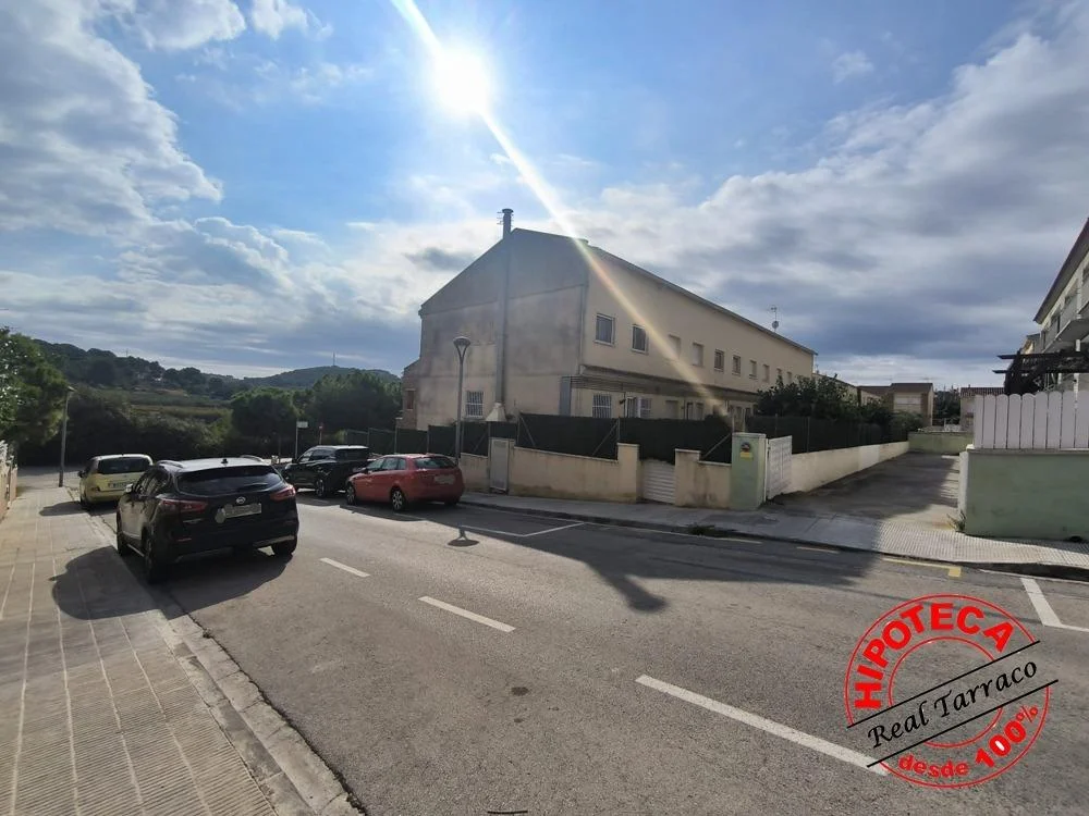 Adosado en subasta en Calafell, 209 m²