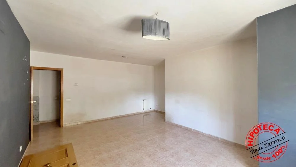 Piso de cuatro dormitorios en Valls, 135 m²