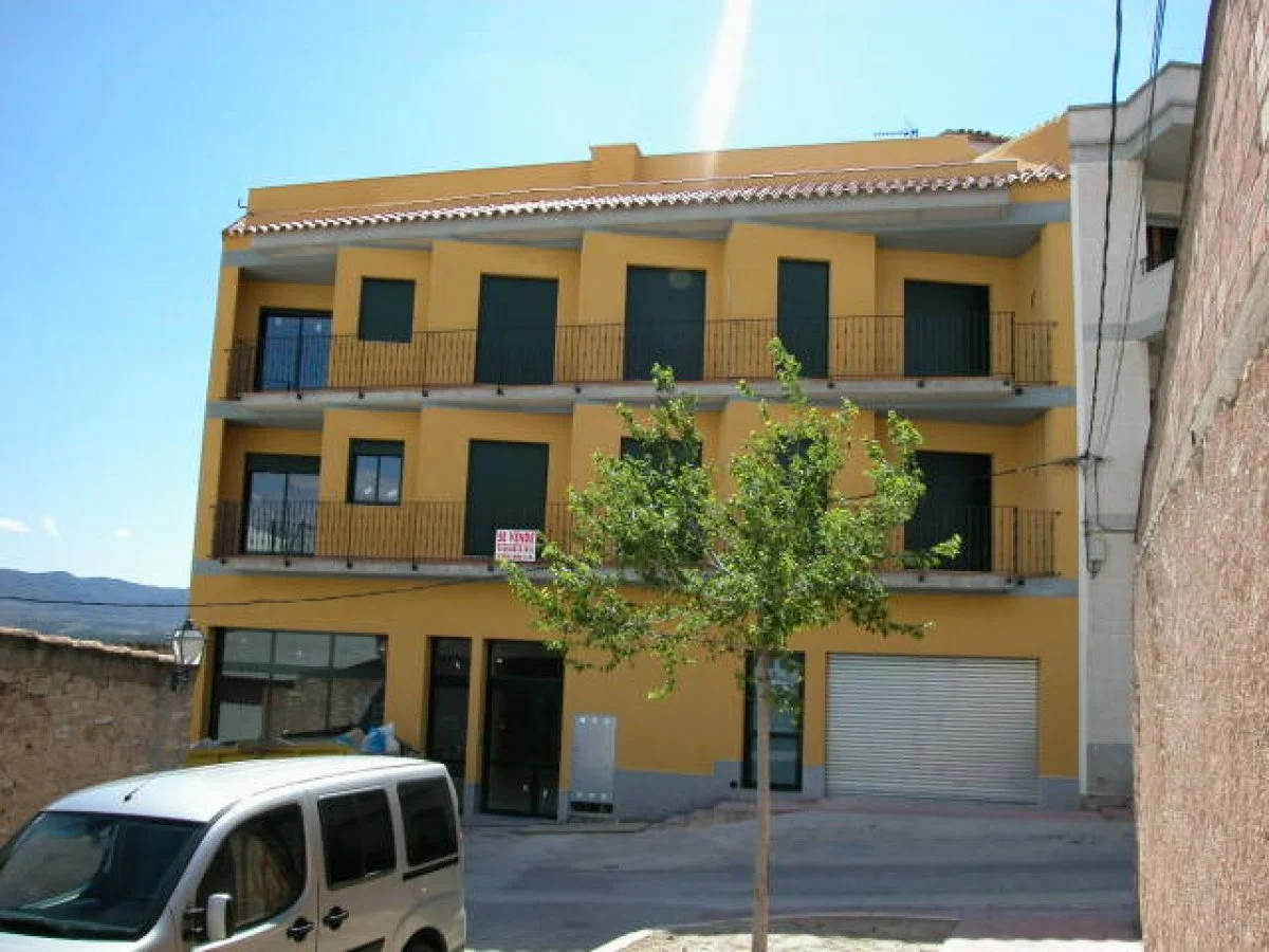Local comercial en Rasquera de 51 m²