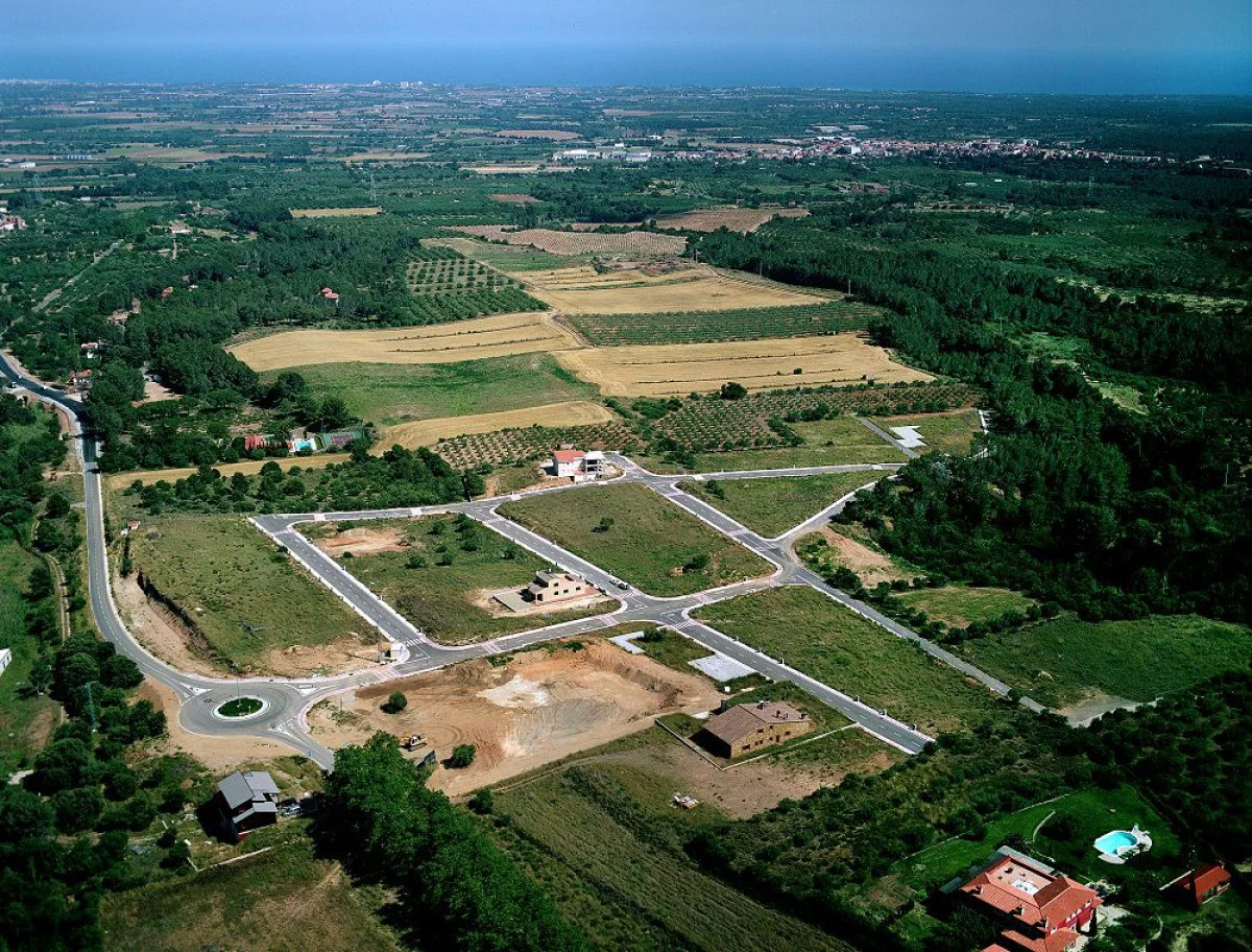 Parcela urbana residencial con edificabilidad
