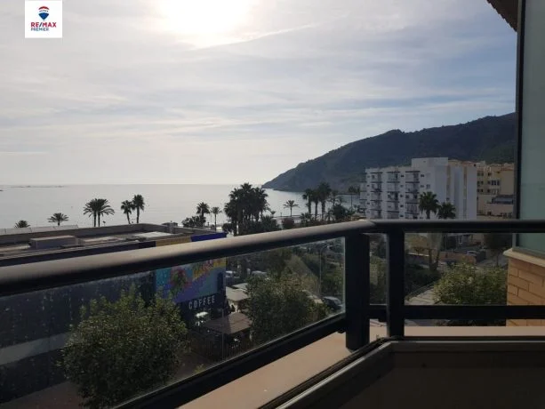 Seafront Albir penthouse, 105 m²