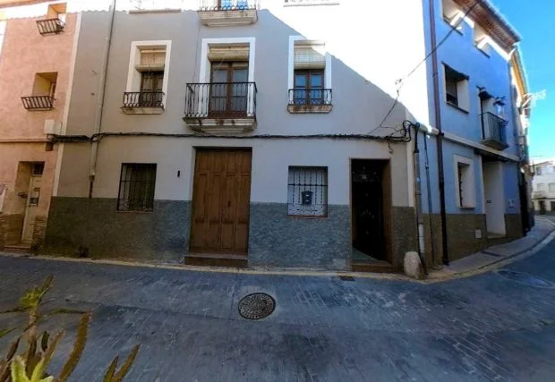 Casa para reformar en Banyeres, 6 dormitorios
