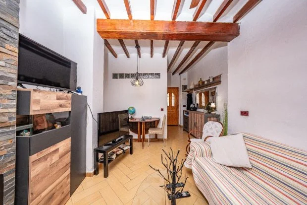 Casa reformada en el casco histórico de Polop