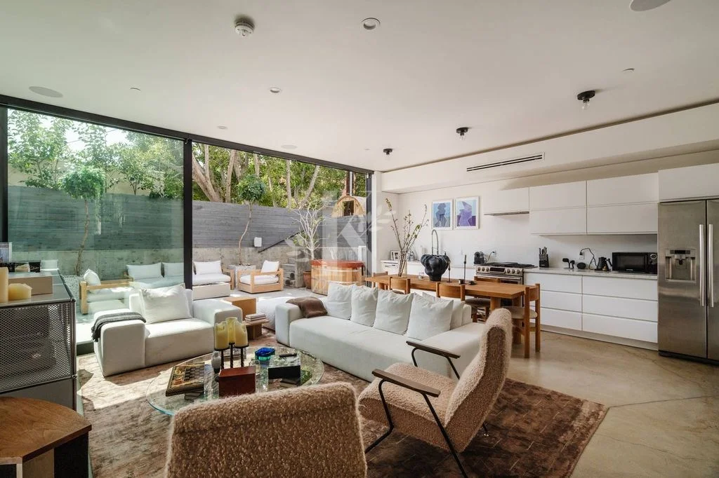 New Alella duplex with private terraces