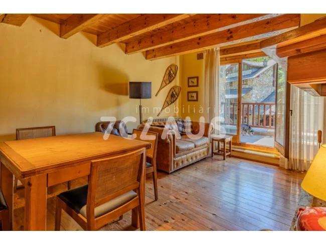 Duplex in La Massana with parking