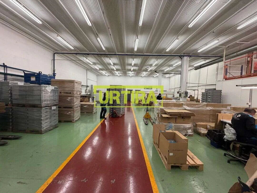 Representative industrial facility, 1,320 m²
