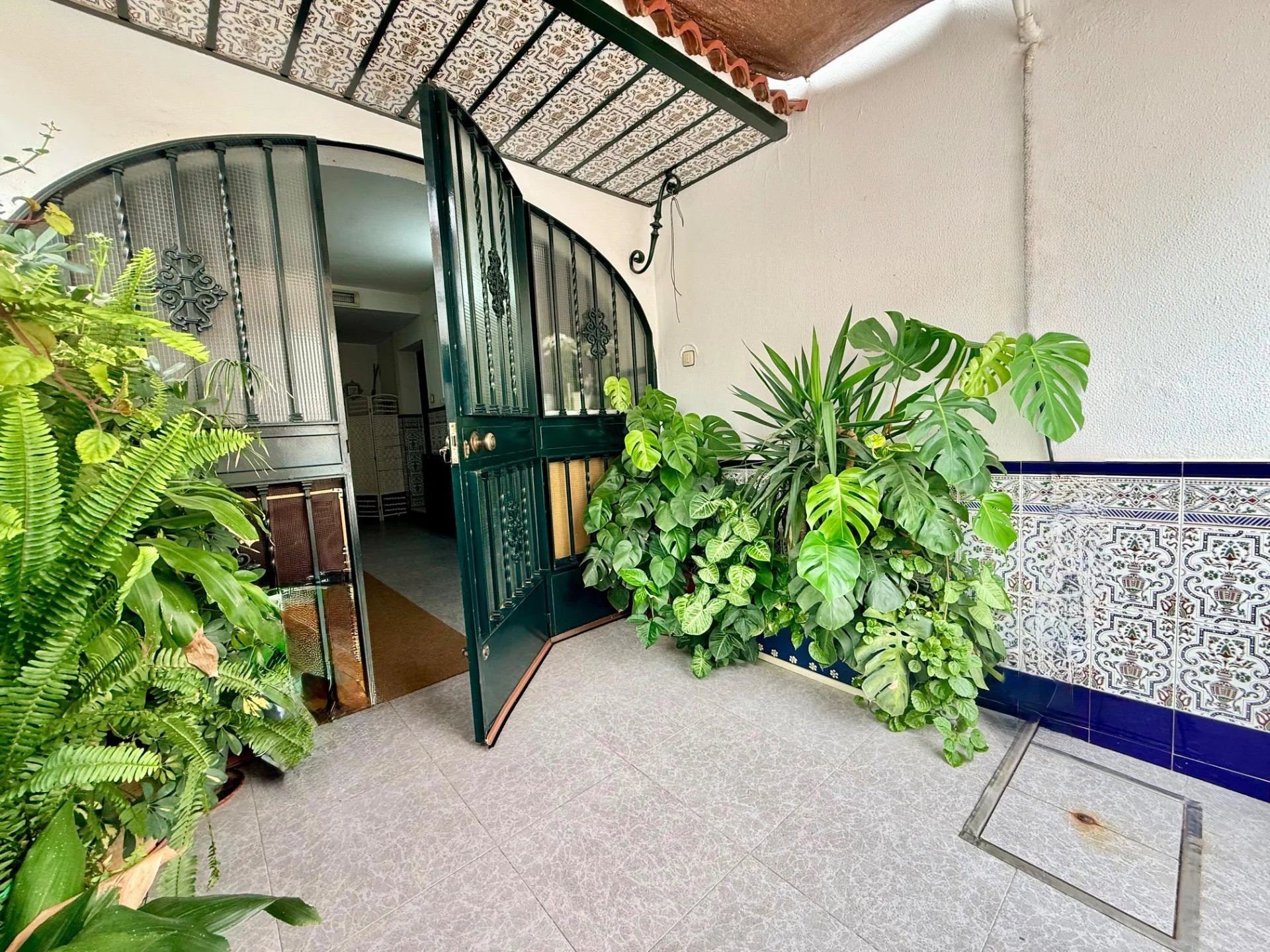 Five-bedroom townhouse in San Jose