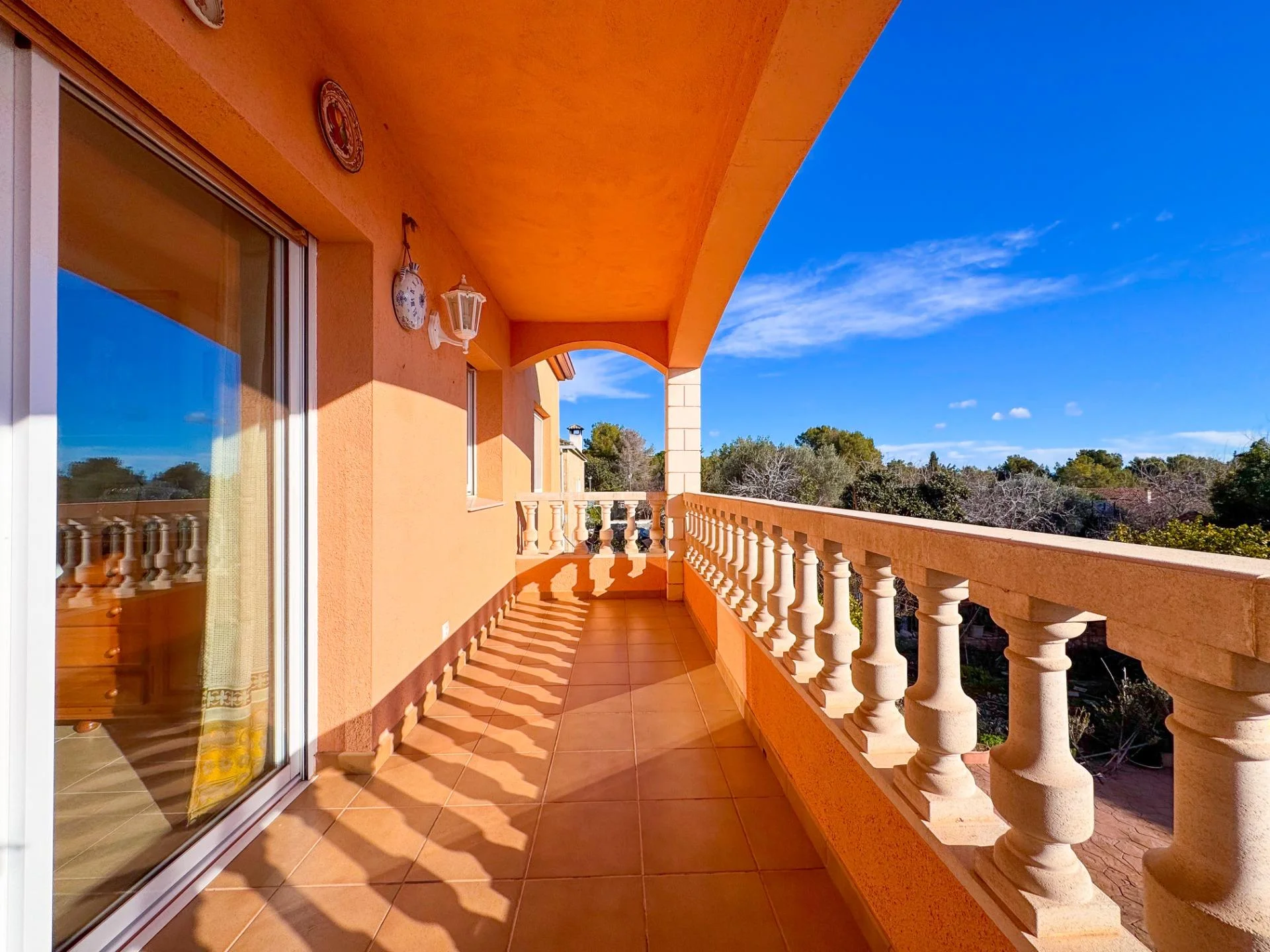 Adosado con parcela privada de 500 m²
