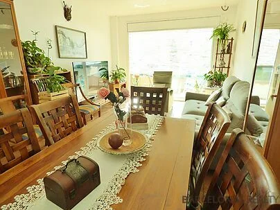 Spacious Fenals flat, three bedrooms