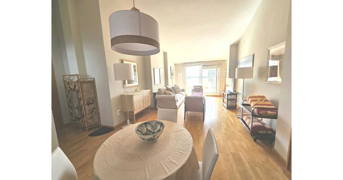 Seafront duplex penthouse, 150 m², Vilanova