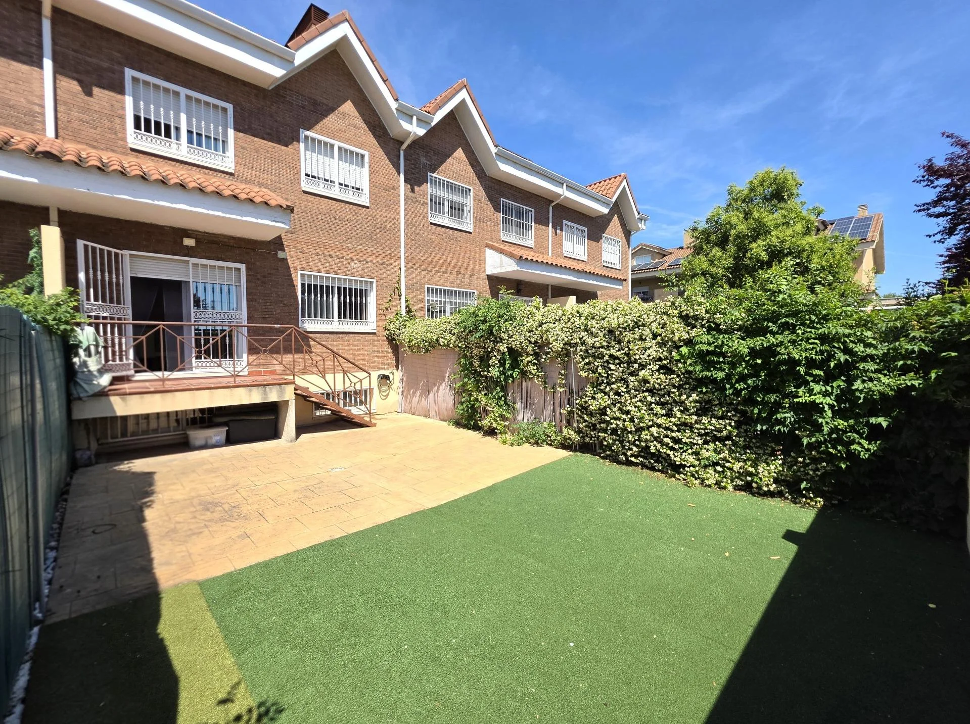 Townhouse near hospital, four bedrooms