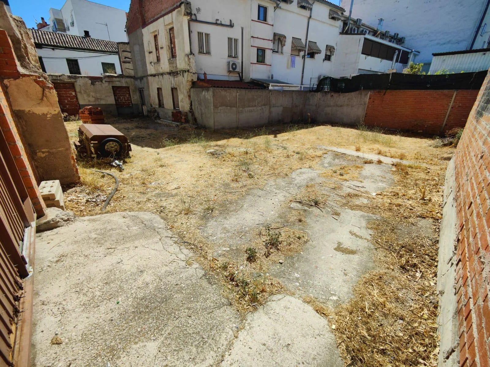 Solar urbano céntrico en Valdemoro, 310 m²