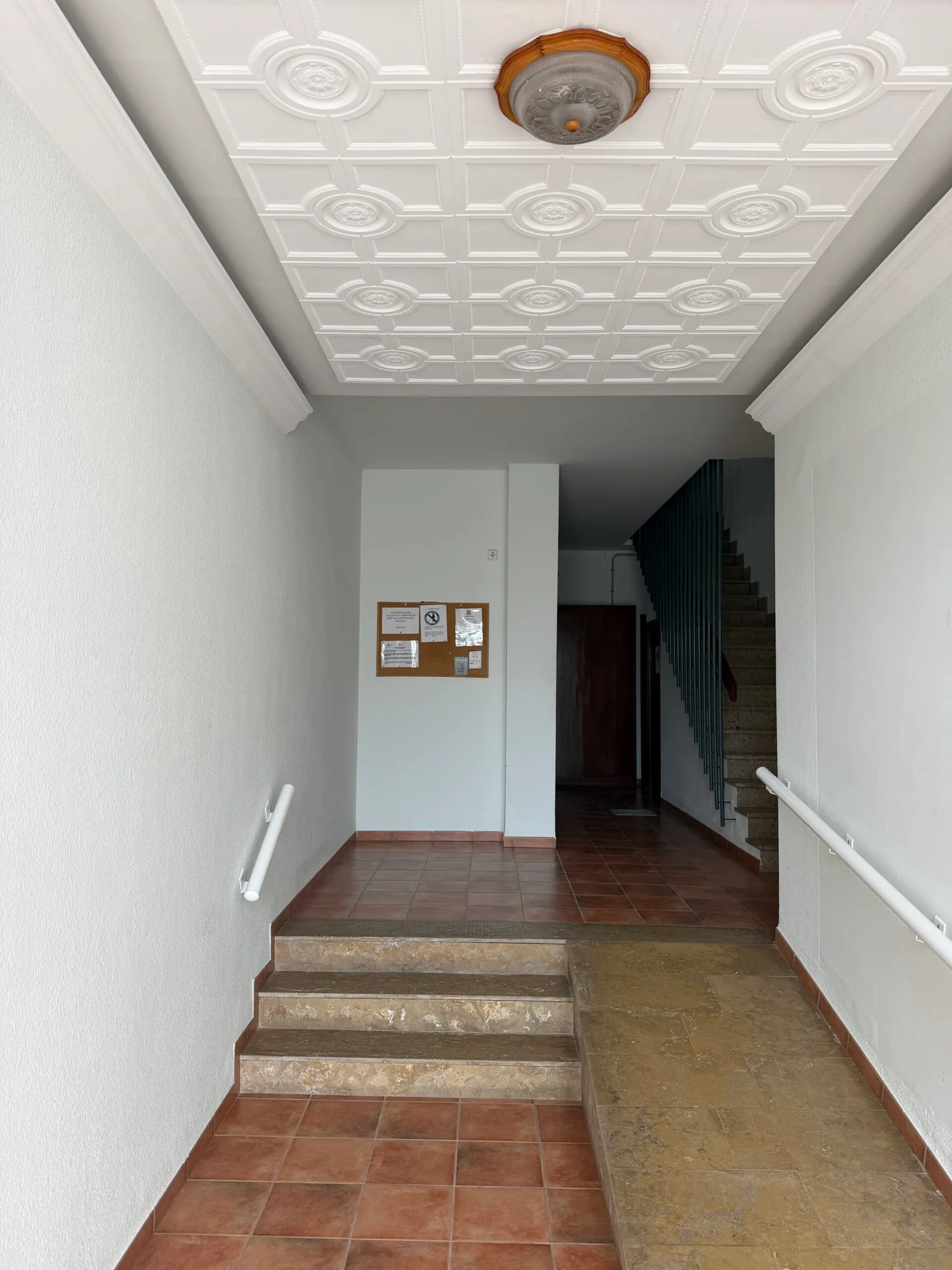 Piso con terraza en La Cava